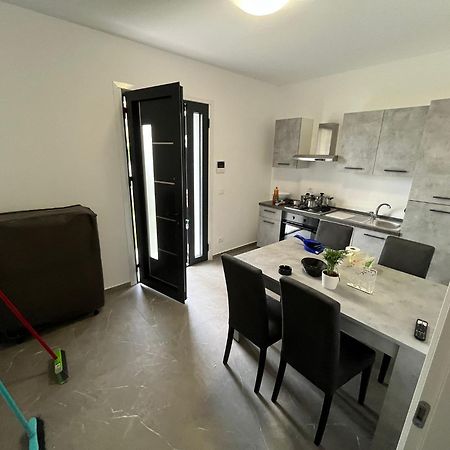 Villa Borghesi Suites Fronte Mare 리미니 외부 사진