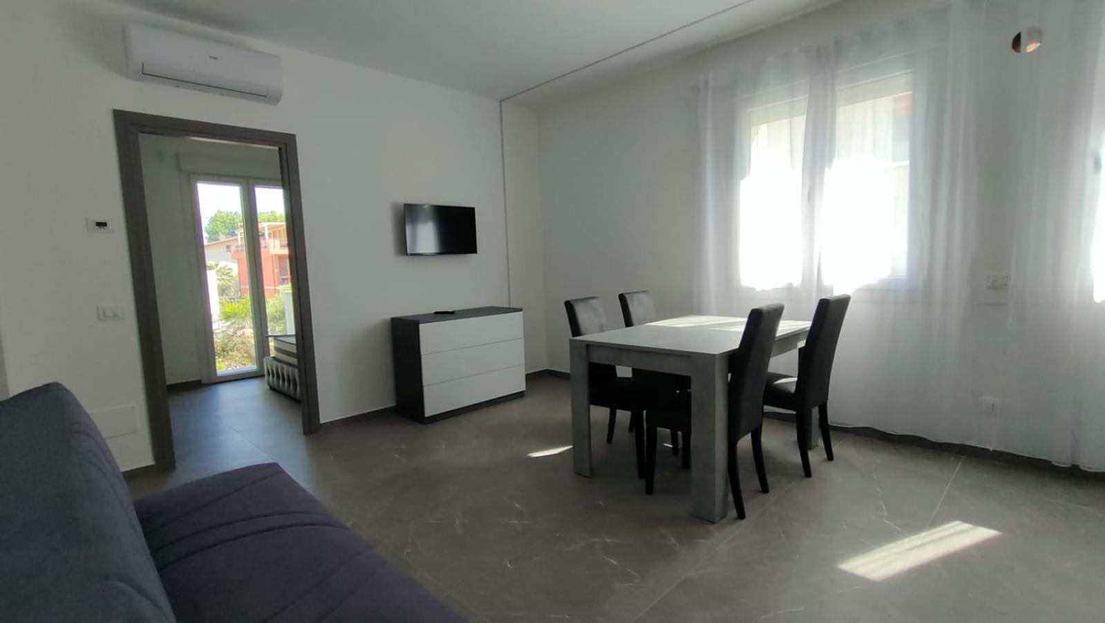 Villa Borghesi Suites Fronte Mare 리미니 외부 사진