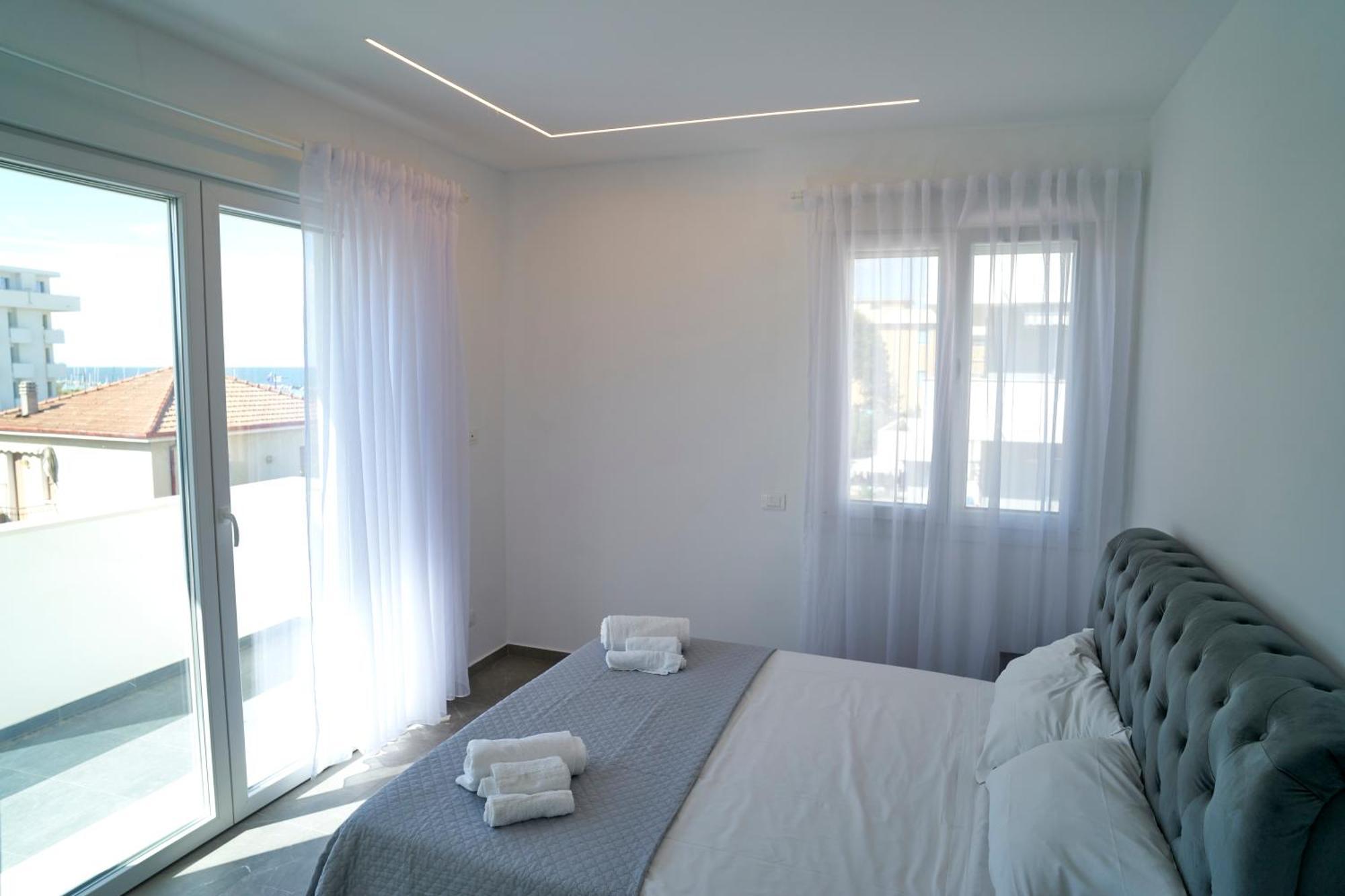 Villa Borghesi Suites Fronte Mare 리미니 외부 사진
