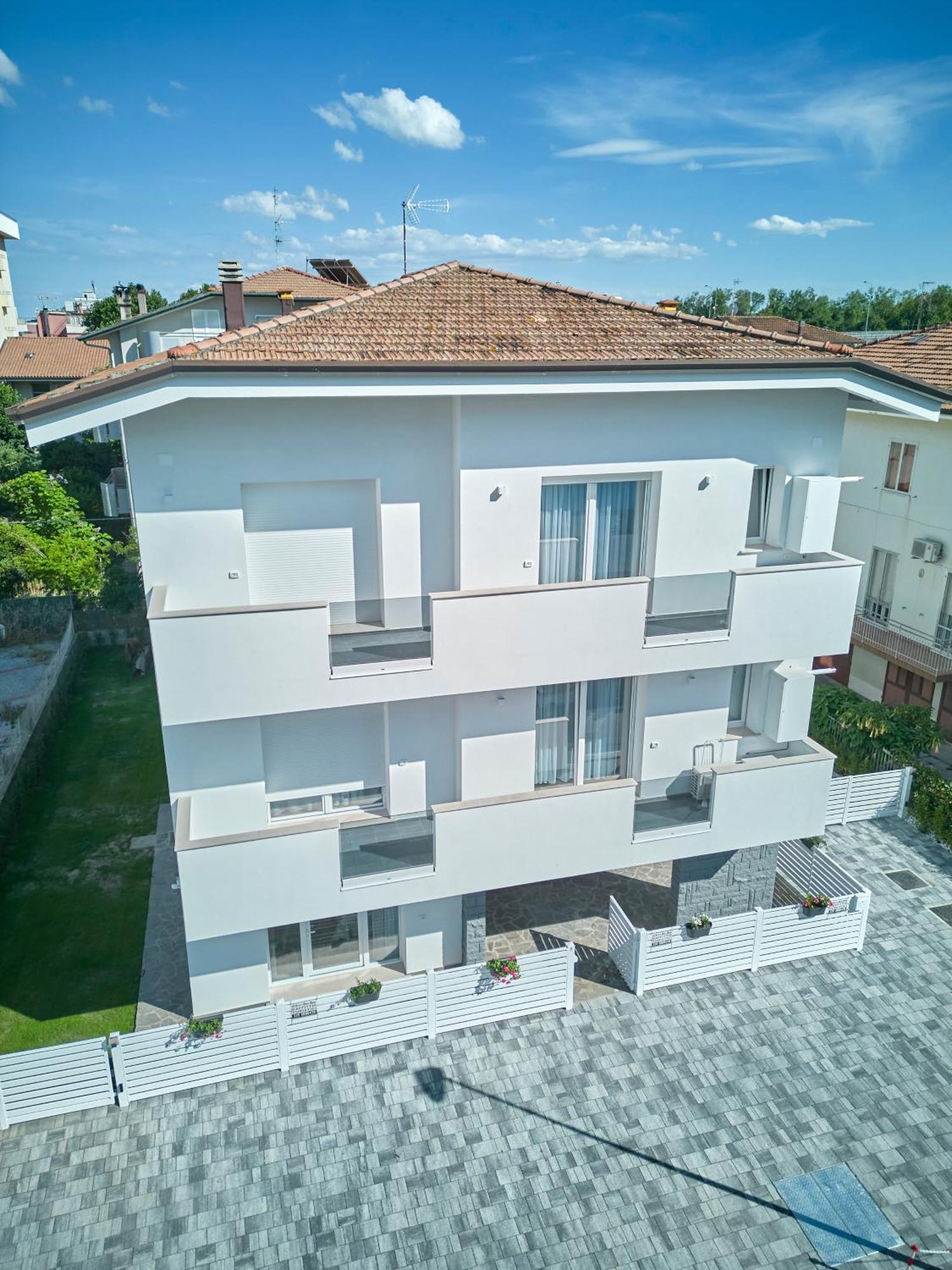 Villa Borghesi Suites Fronte Mare 리미니 외부 사진