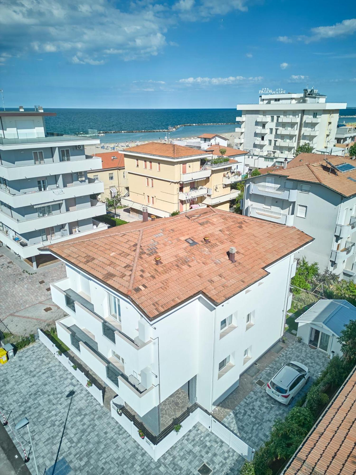 Villa Borghesi Suites Fronte Mare 리미니 외부 사진